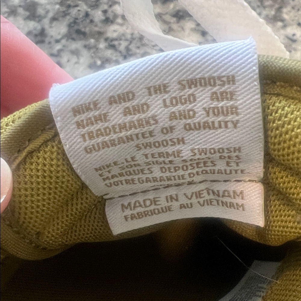 Nike Big Kids Olive Green and Beige Low-Top Sneakers - Picture 7 of 8